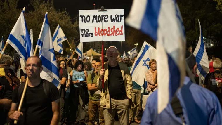 اسرائیل :ایران جنگ اور نیتن یاہو  کیخلاف سینکڑوں افراد کا مظاہرہ 