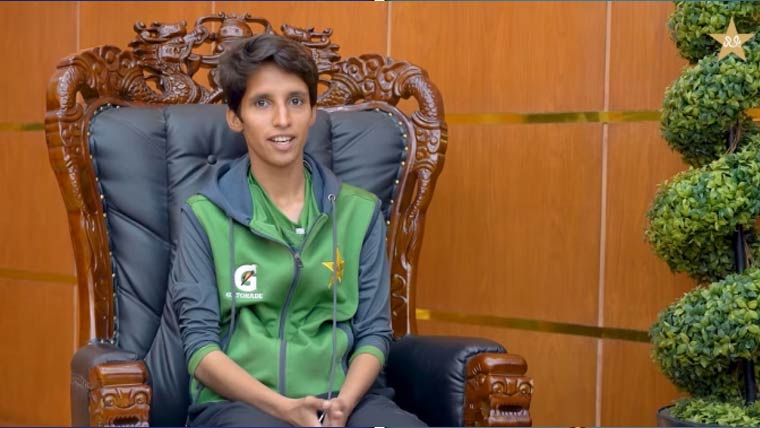 تعلیم اور کرکٹ کے درمیان توازن  قائم رکھنابڑا چیلنج تھا:روزینہ اکرم