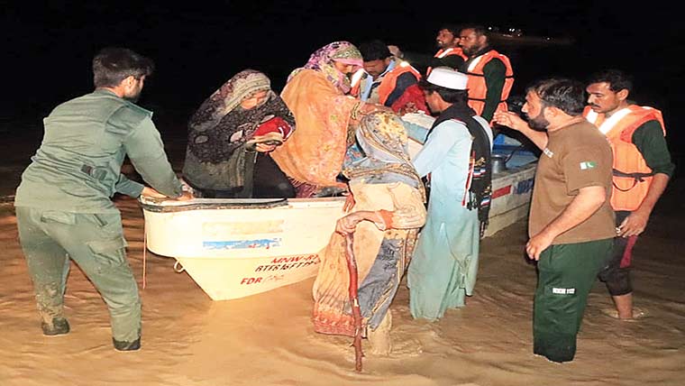  بارشوں سے دریائے کرم میں طغیانی کے باعث سیلابی صورتحال 