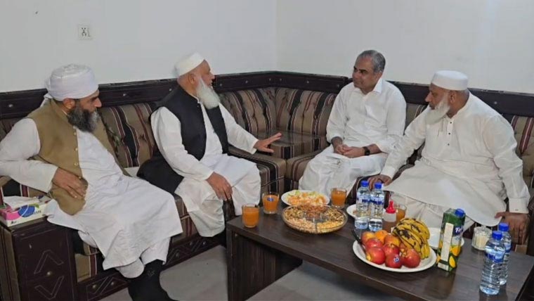  محسن نقوی کی رائیونڈ تبلیغی مرکز  میں غیر ملکی اکابرین سے ملاقات