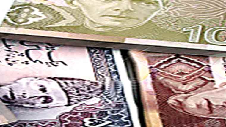 کمیٹی کے 24 لاکھ لیکر روپوش 