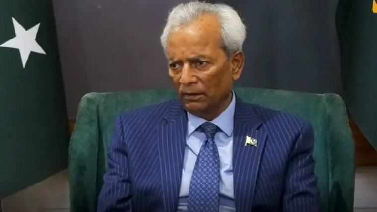 لڑکیوں کو تعلیم کے مساوی مواقع فراہم ناگزیر، گورنر 