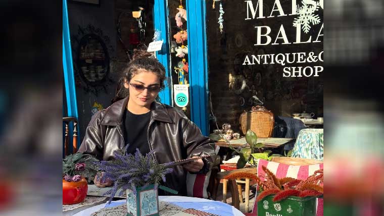 عورتوں میں برداشت مردوں  سے زیادہ ہوتی ہے :حبابخاری