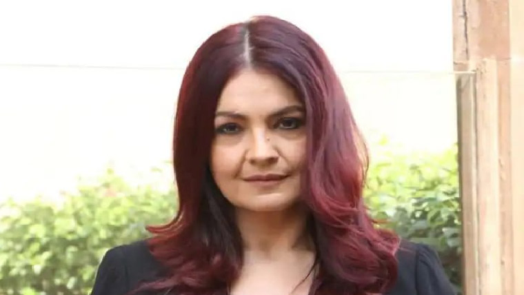 سنگل ہونے پرسوالات پریشان کرتے ہیں:پوجا بھٹ