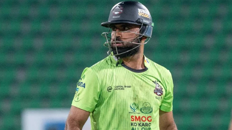 فخر زمان کا ٹی 20 کرکٹ  سے ریٹائرمنٹ نہ لینے کا فیصلہ