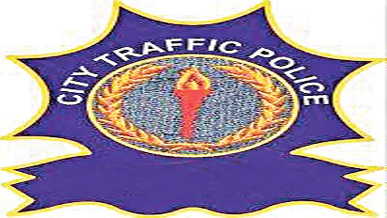 تین ڈرائیوروں کے خلاف کارروائی