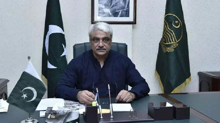 بروقت کام مکمل نہ کرنیواے ٹھیکیداروں کی ادائیگیاں روکنے کی ہدایت 