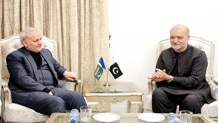  حافظ نعیم سے ایرانی سفیر کی ملاقات، خطے کی صورتحال پر گفتگو 