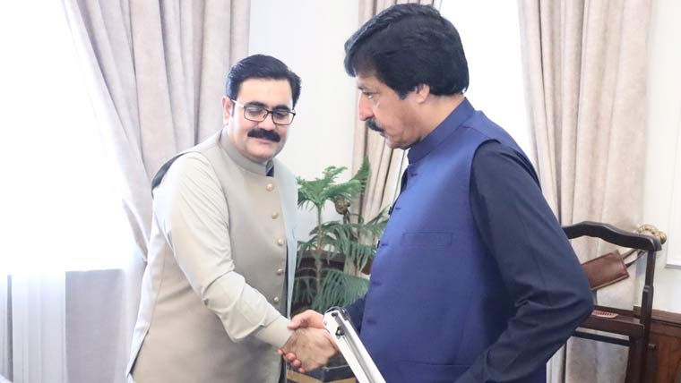 گورنر سے وزیر صحت بلوچستان  بخت محمد کاکڑ کی ملاقات 