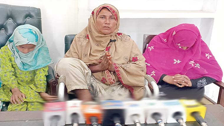 بااثر افراد کا بیوہ اوراسکی بیٹیوں پر تشدد، گھر پر قبضہ کی کوشش