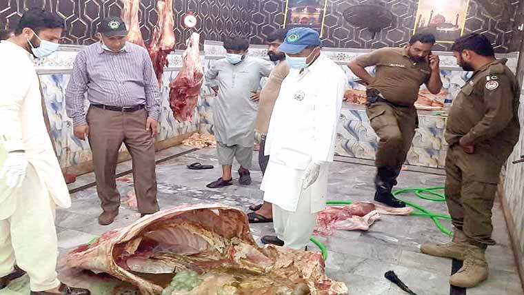 ٹو بہ میں کارروائی، 1210کلو مضر صحت گوشت تلف