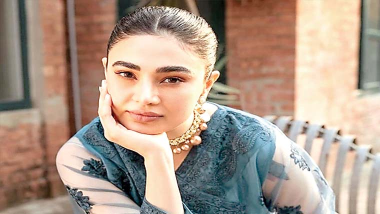 بیرونِ ملک مقیم پاکستانی  منافق ہیں:صحیفہ جبار خٹک