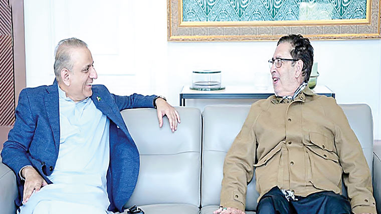 جی بی کی شاہراہوں پر ایمرجنسی سروسز 1122 فراہم کرینگے ،علیم خان 