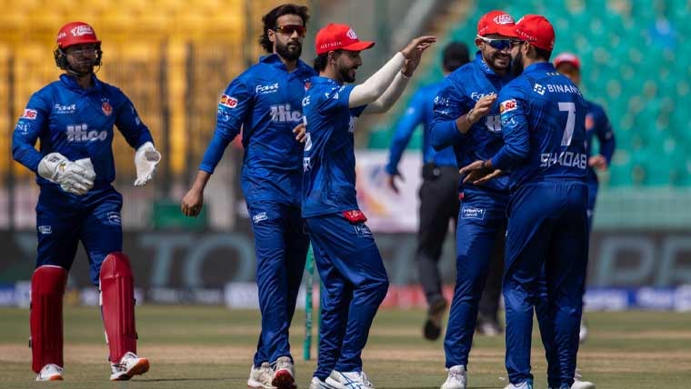 لیگ سپر:یکطرفہ مقابلہ،یونائیٹڈ نے قلندرز کو 9 وکٹوں سے ہرا دیا