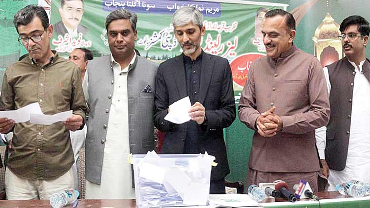  کسانوں میں لیزر لینڈ لیولر یونٹس کی تقسیم کیلئے قرعہ اندازی 