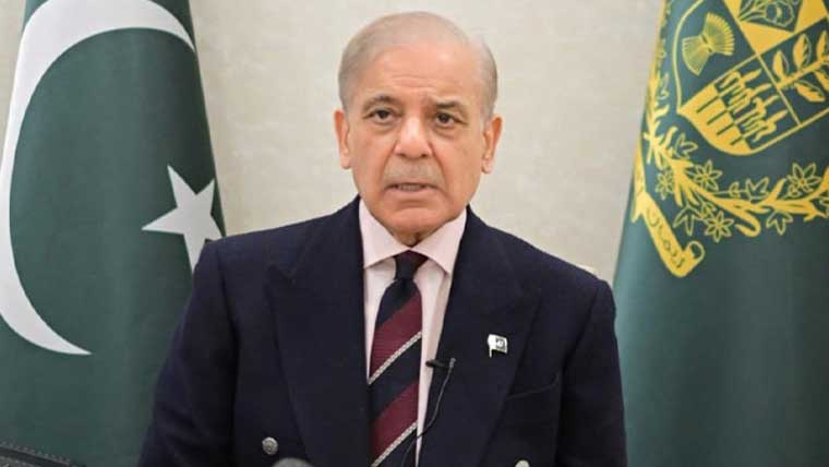 پٹرول11.83،ڈیزل 134.81روپے لٹر سستا،ٹرانسپورٹ سبسڈی جاری رہے گی:وزیر اعظم