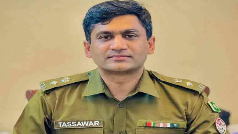 مساجد میں کھلی کچہریاں، مسائل  سن کر موقع پر احکامات جاری 