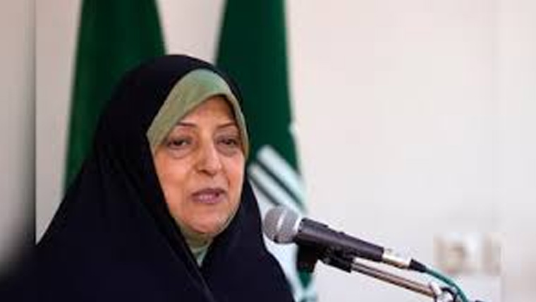 امریکا نے سابق ایرانی  نائب صدر معصومہ ابتکار کے بیٹے   بہو اور پوتے کا ویزا ختم کردیا