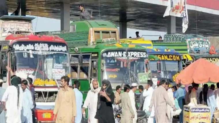 پنجاب میں پبلک ٹرانسپورٹ کرایوں میں 25 فیصد کمی کا نفاذ