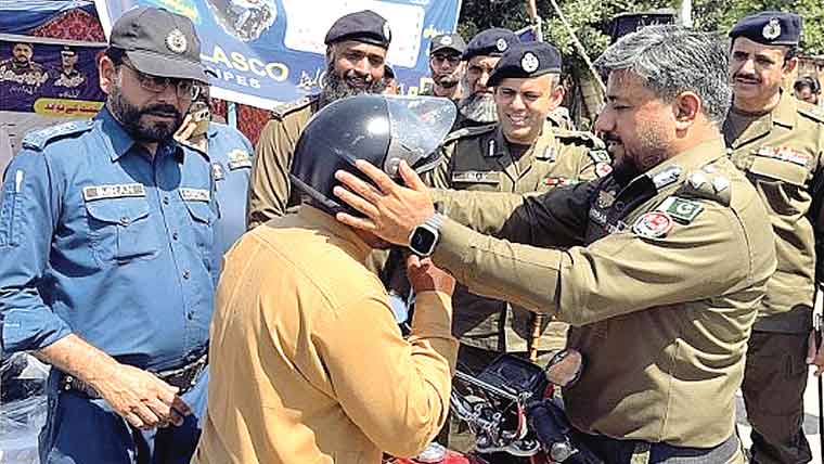 آر پی او کا دورہ سرائے عالمگیر، کھلی کچہری ، ہیلمٹ تقسیم 