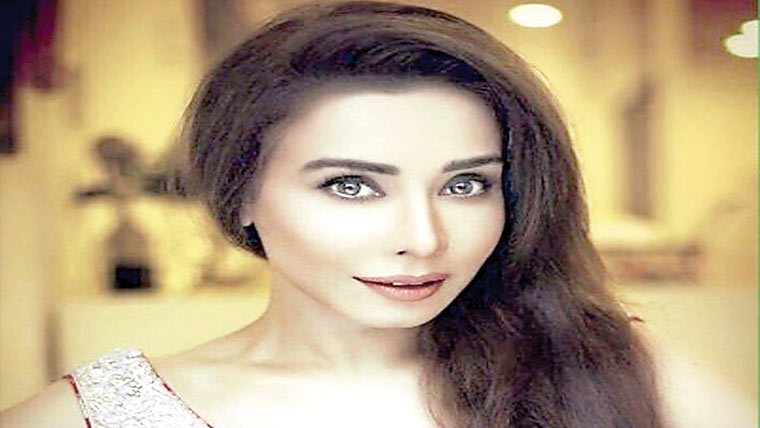 ذاتی زندگی کے تجربات کرداروں  سے زیادہ تلخ رہے :مائرہ خان