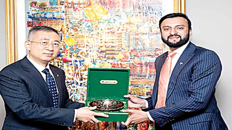 یوایم ٹی میں چینی قونصل جنرل کی  چیئرمین ابراہیم مراد سے ملاقات 