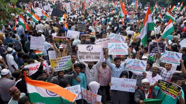 بھارت میں مزدورمودی سرکارکیخلاف سڑکوں پرآگئے