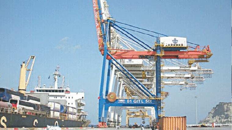 گوادر پورٹ پر تجارتی سرگرمیاں تیز، دو جہاز لنگر انداز