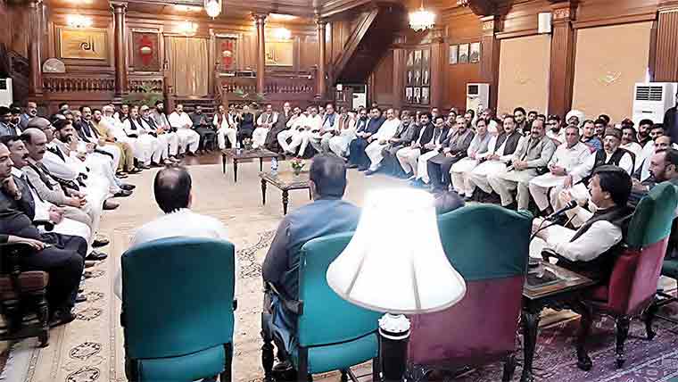  قومی مفاد کیلئے سب جماعتوں کومتحد ہونا چاہئے :گورنر پنجاب