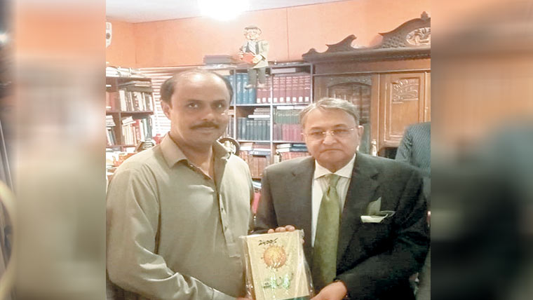 سینیٹرسرمد علی سے جامعہ اردو  کے وفد کی ملاقات