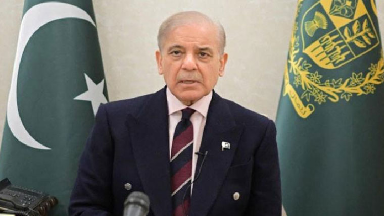 ڈیزل32.12روپے  لٹر سستا،قیمتوں میں کمی کا فائدہ عوام کو منتقل  کرینگے:شہباز شریف