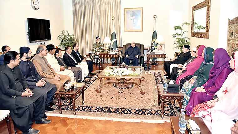 صدرزرداری سے بلوچستان کے ارکان پارلیمنٹ کی ملاقات،سیاسی صورتحال پرگفتگو