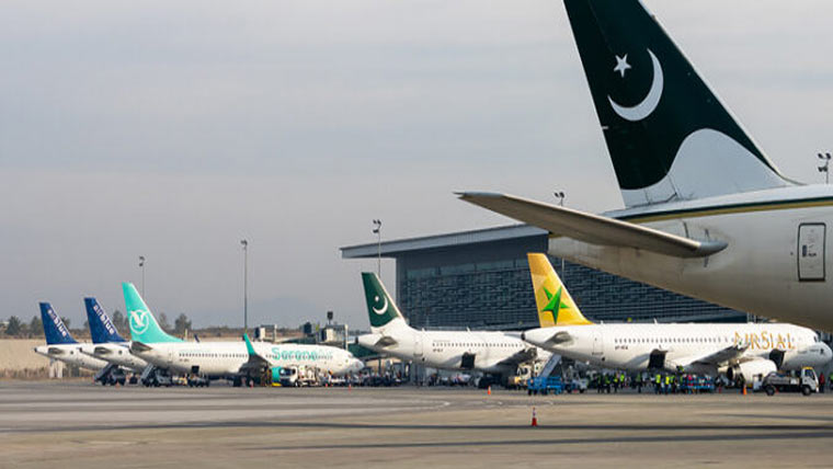   ملک کے بڑے ایئرپورٹس پر فلائٹ آپریشن بحال 