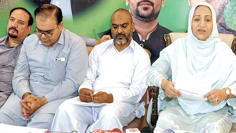  نکاسی آب ،سیوریج مسائل جلد نمایاں کم ہونگے :سائرہ افضل 