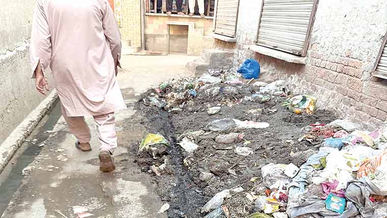 پنڈی بھٹیاں اور گردونواح میں ستھرا پنجاب پروگرام خواب، گلیاں، بازار فلتھ ڈپو بن گئے، زندگی اجیرن