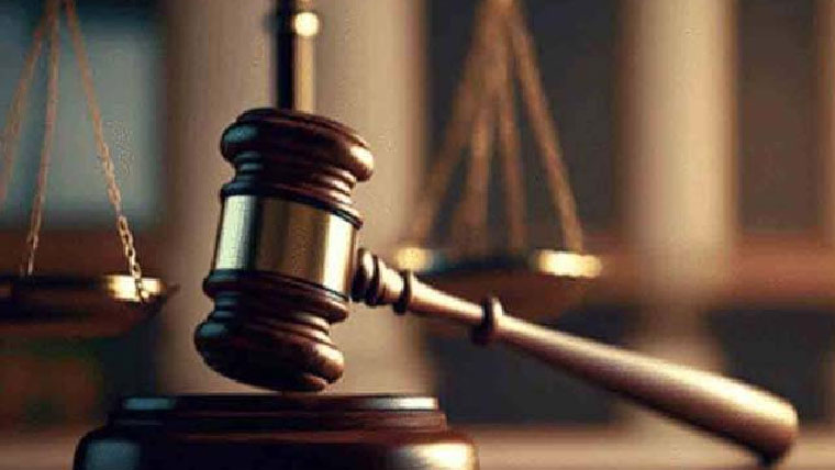 لاڑکانہ:عدالتی حکم پرپی پی رہنما سمیت 15 افراد کیخلاف مقدمہ