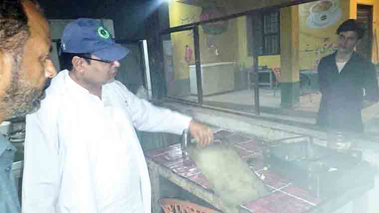  دکانوں پر چھاپے ، مضر صحت اشیا برآمد، 2 لاکھ 65 ہزار جرمانے 