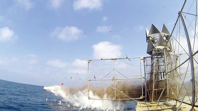 پاک بحریہ کا فضا سے سطح سمندر پر مارکرنیوالے تیمور کروز میزائل کا کامیاب تجربہ