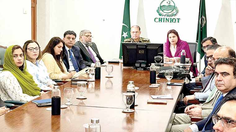 چنیوٹ:نیشنل انسٹیٹیوٹ آف پبلک ایڈمنسٹریشن کے افسران کا دورہ