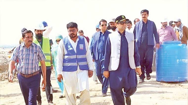 سیلاب سے بچاؤ ، تمام ادارے فیلڈ میں موجود رہیں ـ :کمشنر 