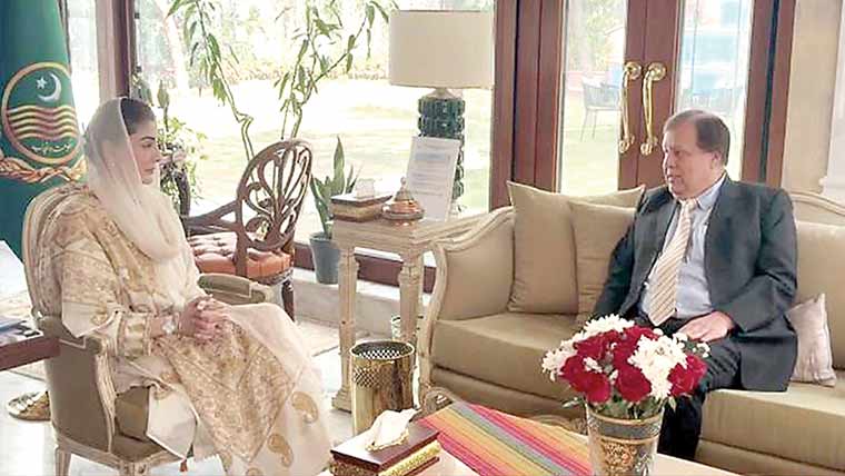 مریم نواز نے بے زمین کسانوں کیلئے اپنا کھیت اپنا روزگار سکیم شروع کردی 