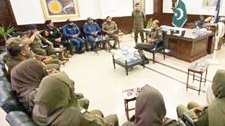 چنیوٹ پولیس:ویلفیئر اقدامات کے تحت گپ شپ کارنر سیشن