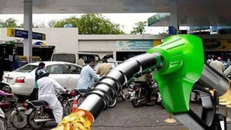 اسلام آبادمیں پٹرول قلت، پمپس پر فراہمی یقینی بنا رہے :انتظامیہ