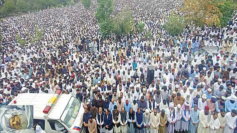  تعلیم القرآن کے مہتمم مولانا اشرف علی کی نمازِ جنازہ ادا 