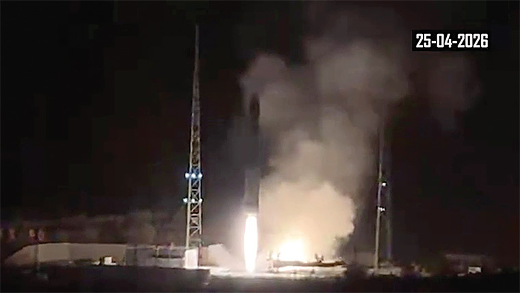 بڑا کارنامہ : پاکستان نے زمین کی تصویریں لینے والا سیٹلائٹ خلا میں بھیج دیا 