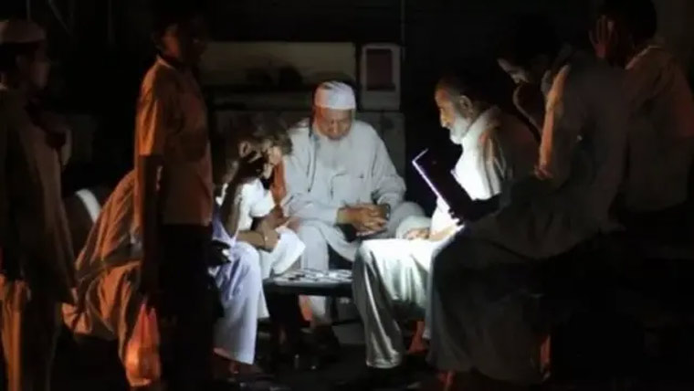  کہیں 3،کہیں 5گھنٹے بجلی بند،شہری لوڈشیڈنگ سے بیزار