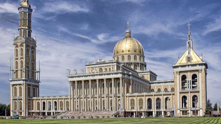  پولینڈ :جمعہ کو گوشت کھانے  سے پرہیز کی روایت میں نرمی 