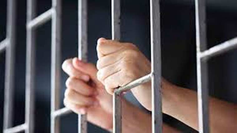 ملتان پولیس کی کارروائیاں  منشیات فروشی پر 12 ملزم گرفتار 