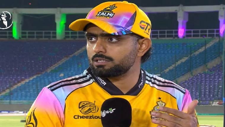  بابر اعظم کی مداح سے ملاقات  پشاور زلمی نے خصوصی تحفہ دیا