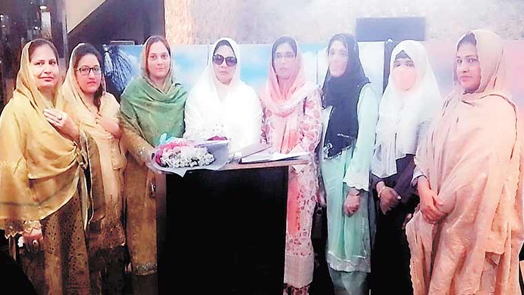 مسلم لیگ ن کو مزید فعال بنانے کیلئے خواتین عہدیدار متحرک